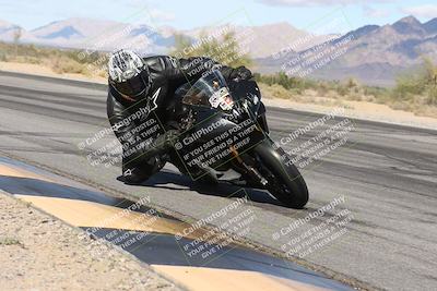 media/Nov-16-2025-Race Pace (Sun) [[8c5fa54630]]/Verified Riders/4-Turn 3 Inside (1050am)/